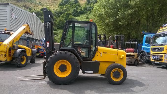 JCB930