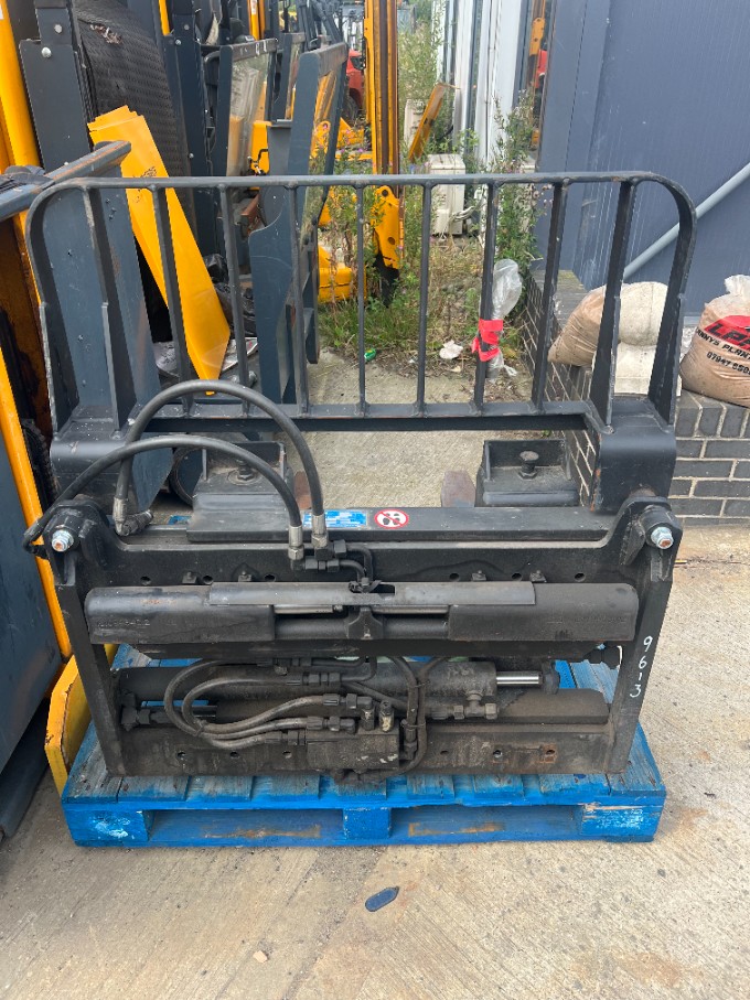 OtherClass 2 Fork Clamp