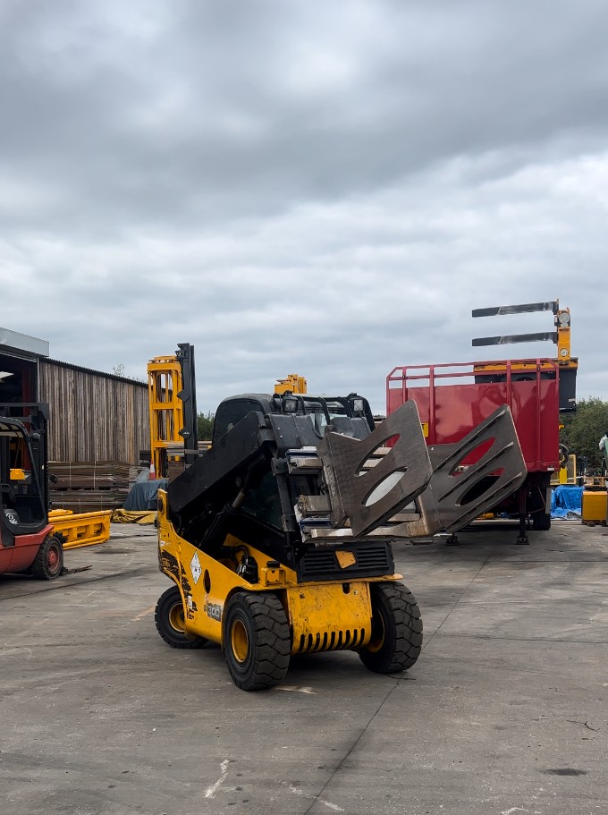 JCBJCB 30D TLT